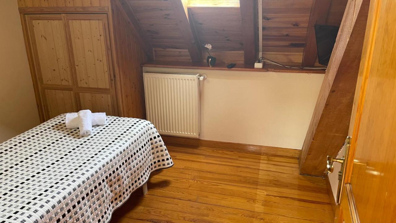 Hostal Ezkaurre 이사바 외부 사진