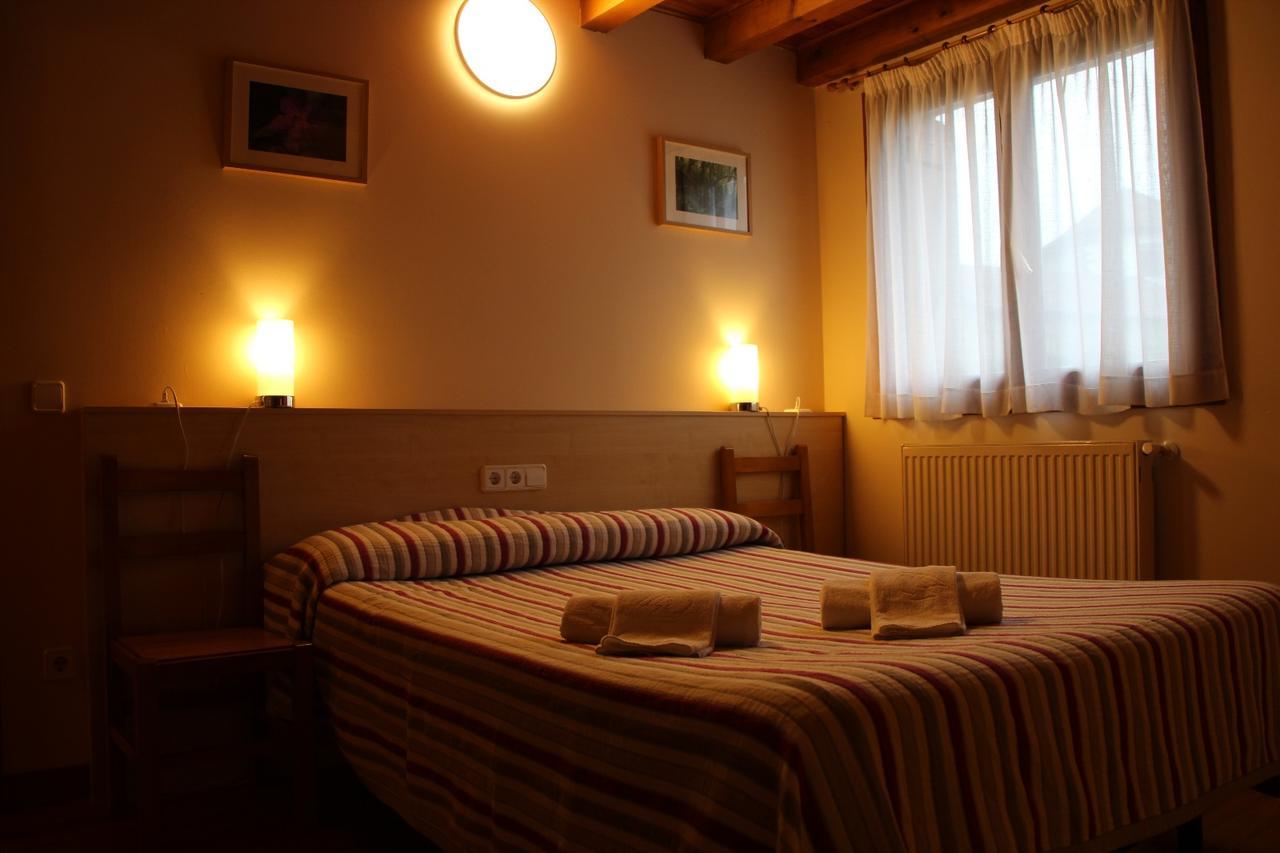 Hostal Ezkaurre 이사바 외부 사진