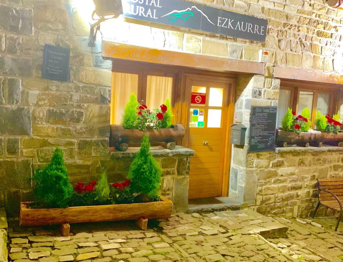 Hostal Ezkaurre 이사바 외부 사진